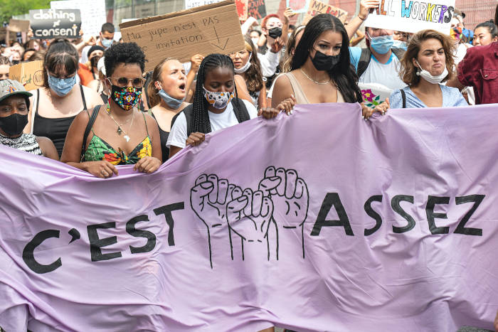 Manifestation Metoo contre les violences sexistes et sexuelles